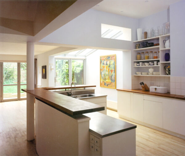 CallcottSt_robertdyearchitects_01_kitchen dining