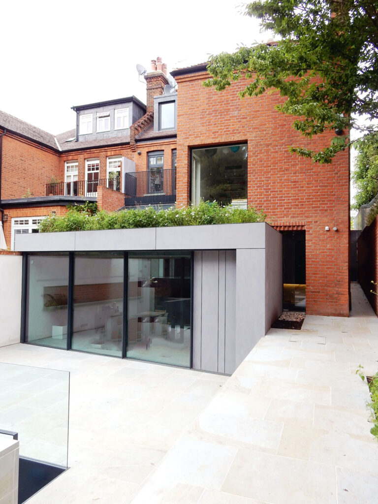 HeavyHouse_robertdyearchitects_08_rear extension