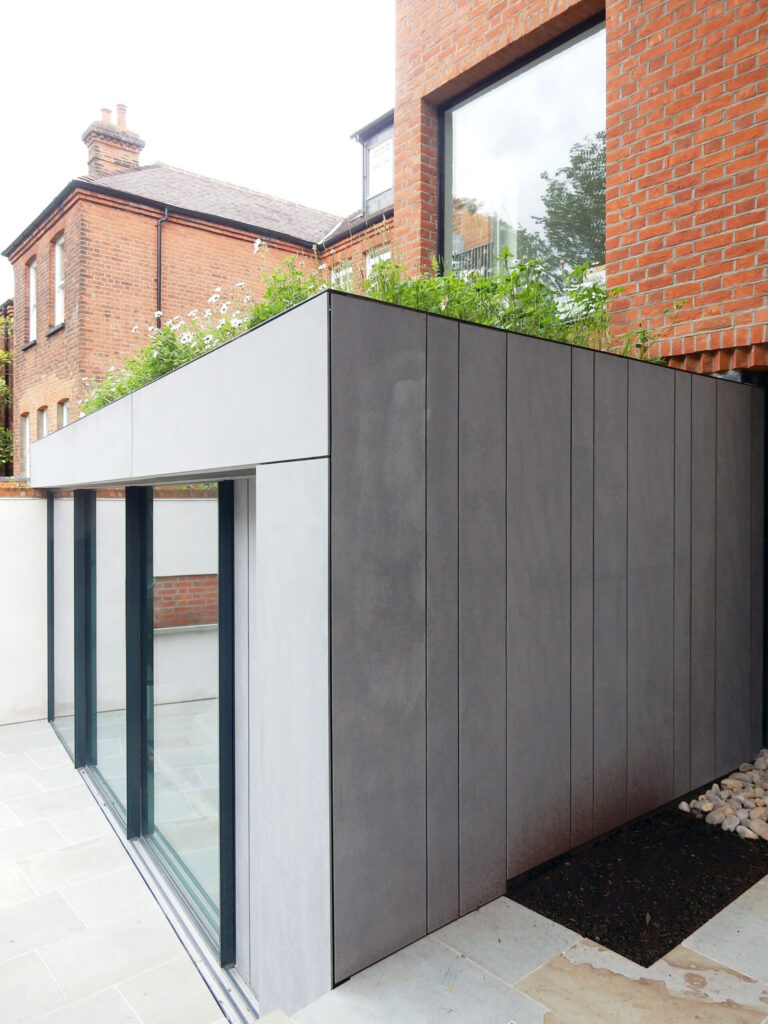 HeavyHouse_robertdyearchitects_14_rear extension