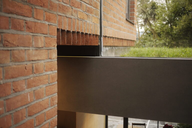 HeavyHouse_robertdyearchitects_32_brick details