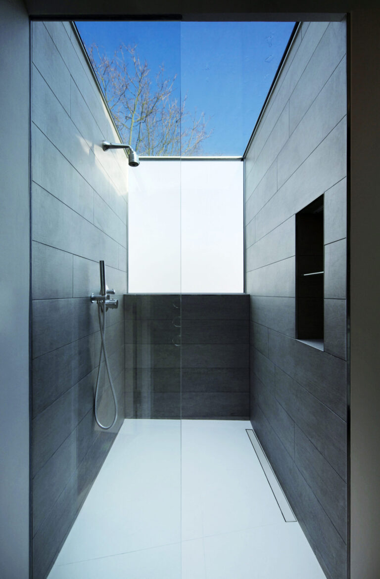 MewsHouse2_robertdyearchitects_14_sky shower