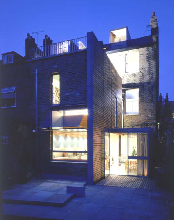ShirlockRdHouse1_robertdyearchitects_01_RearElev