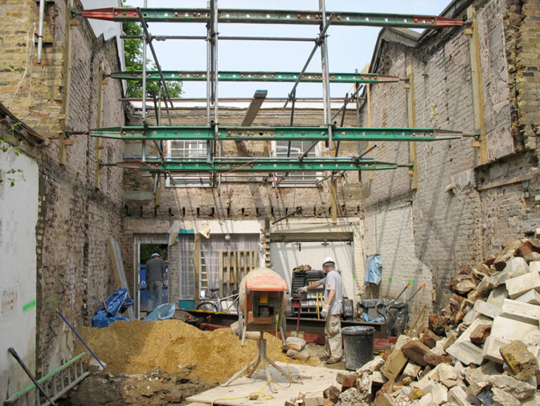MewsHouse1_robertdyearchitects_12_demolition