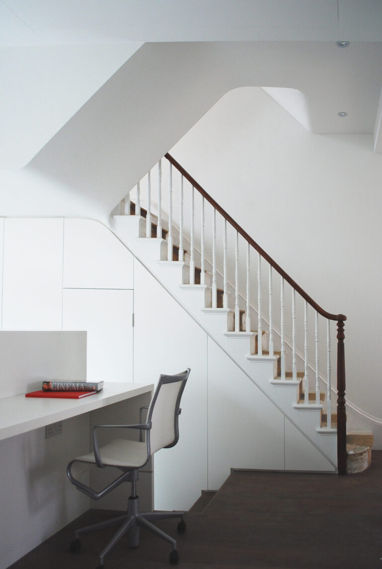 RecycledHouse_robertdyearchitects_09_stair study