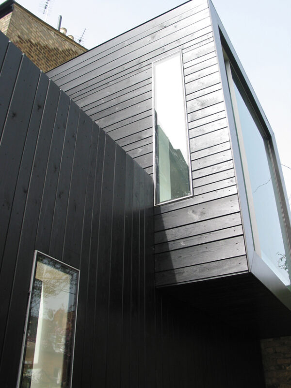 SouthHillPark_robertdyearchitects_13_blackened timber