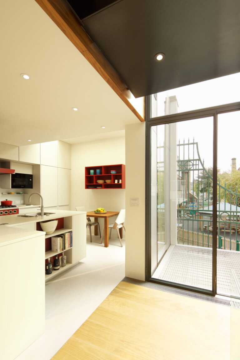 SpencerPlace_robertdyearchitects_06_kitchen