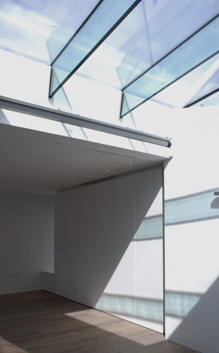 UphillHouse_robertdyearchitects_21_skylight