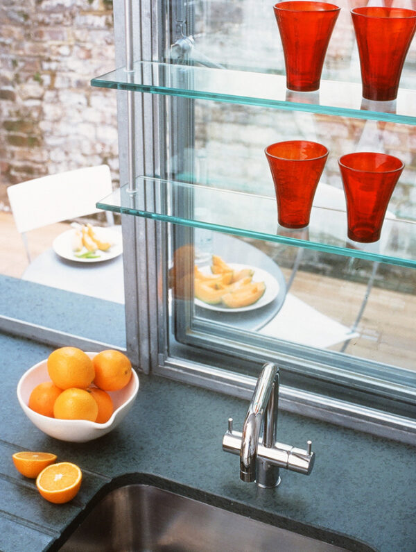 MillwoodSt_robertdyearchitects_02_counter