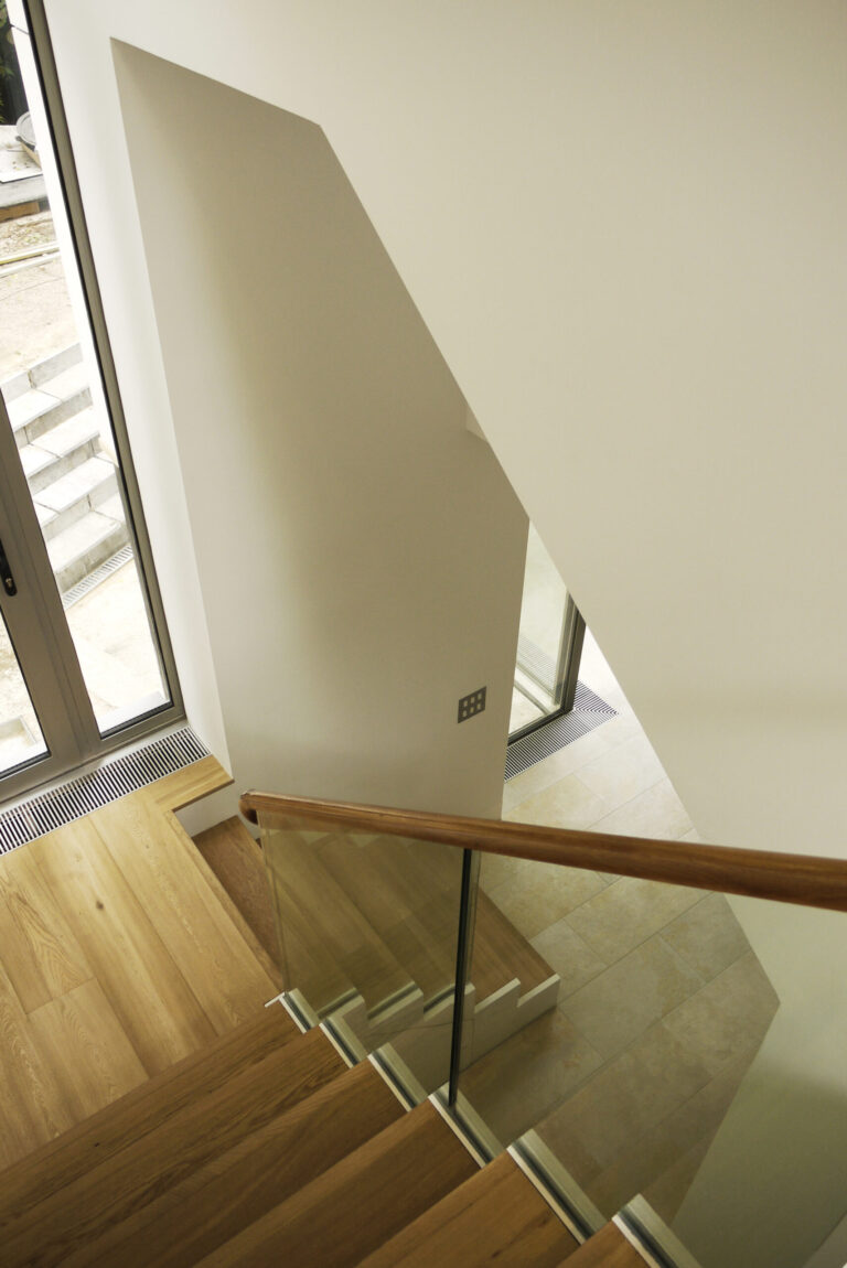 ArdleighRd_robertdyearchitects_08_stair