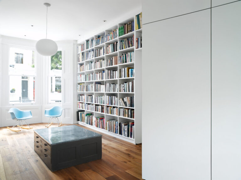 GaytonRd_robertdyearchitects_06_library living