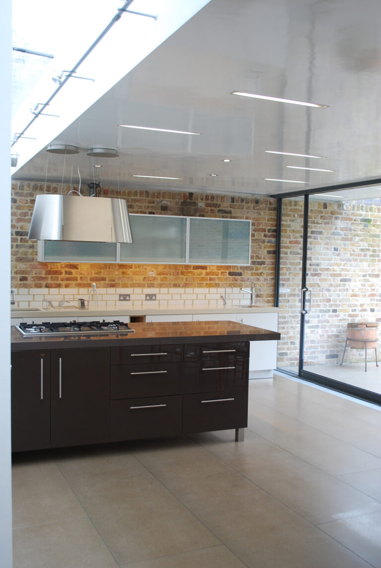 HamiltonTerrace_robertdyearchitects_05_kitchen