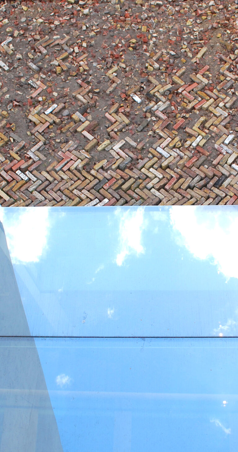 HamiltonTerrace_robertdyearchitects_10_brown roof skylight