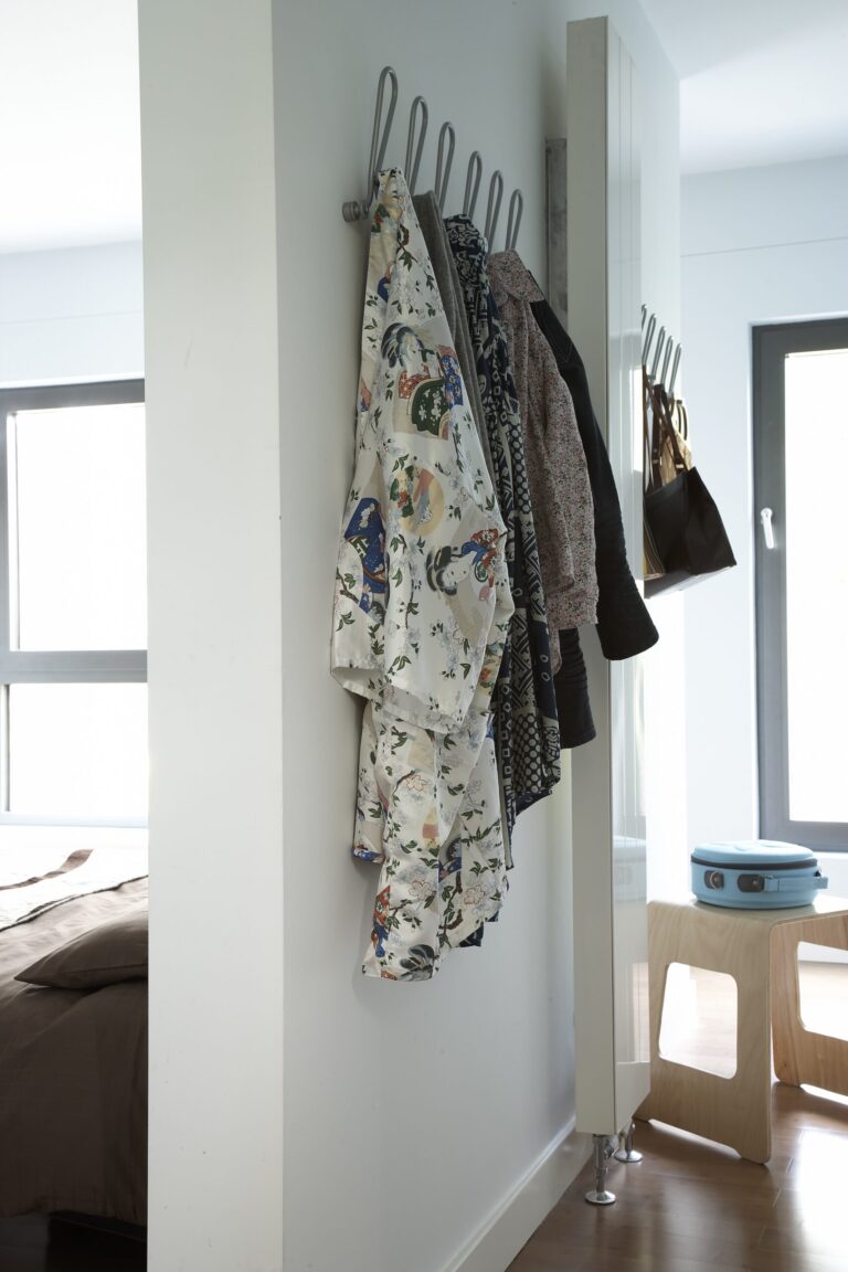 NewcombePark_robertdyearchitects_07_arrival family