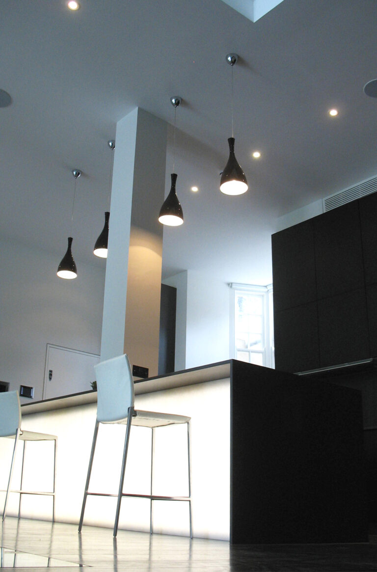 RanulfRd_robertdyearchitects_08_kitchen
