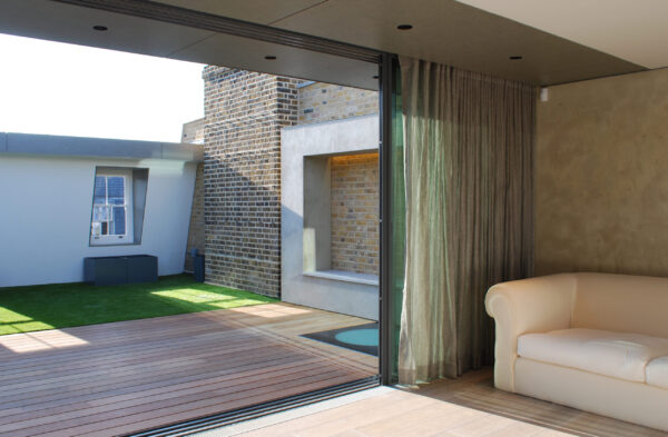 ResidenceMarylebone_robertdyearchitects_01_inside outside