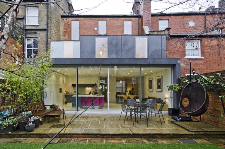 RoderickRd_robertdyearchitects_07_rear