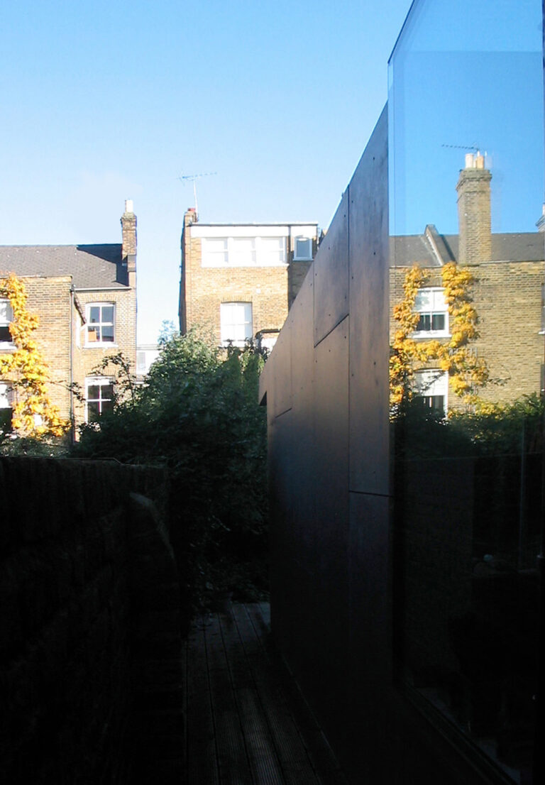 ShirlockRdHouse2_robertdyearchitects_03_rear view