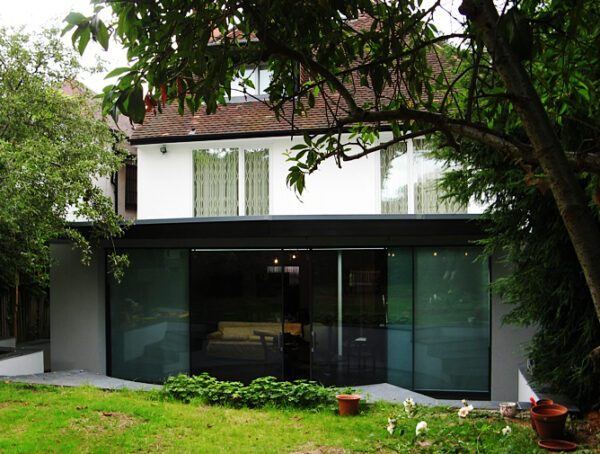 ThePark_robertdyearchitects_02_rear