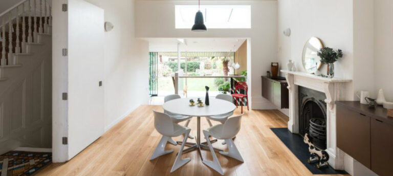 WomersleyRd_robertdyearchitects_07_dining