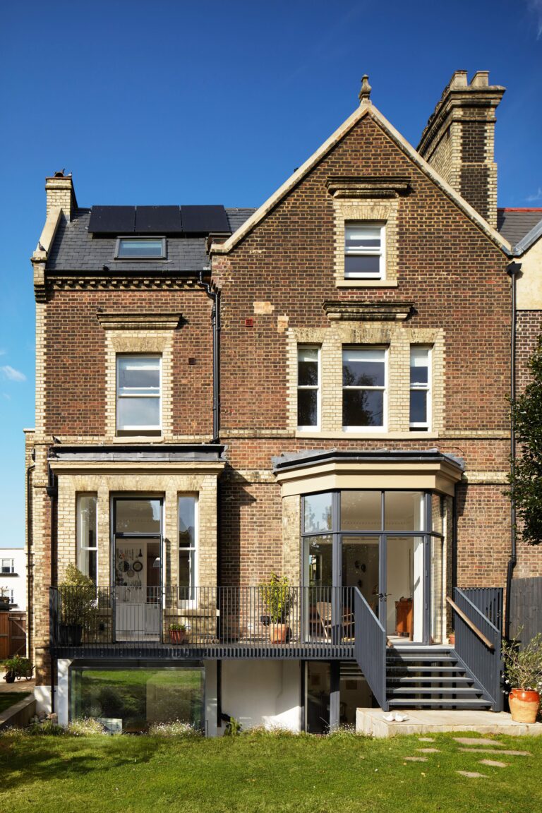 33_Hampstead_Lane_0182_New_Sq_Grass